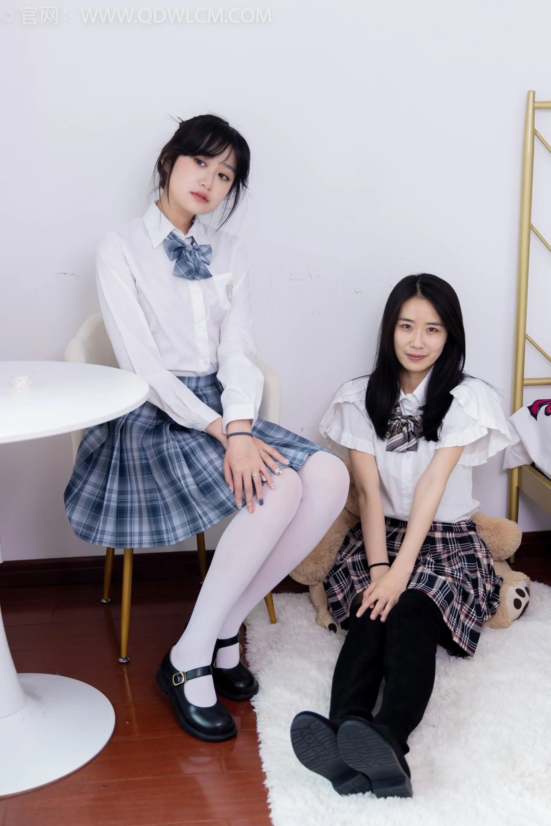 物恋传媒 NO.1582 菜菜小敏-学院姐妹花 [177P]插图8